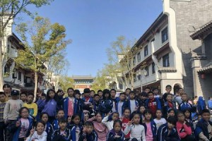 足迹的启示（追溯先贤经历的心灵之旅）