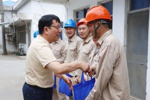 斗志无限（以梦为帆，扬起青春风帆）