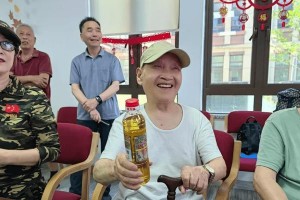 茶香里的慈孝之父（传承家风，赓续爱情）
