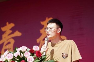 青春永不落幕（以歌声传扬自我）