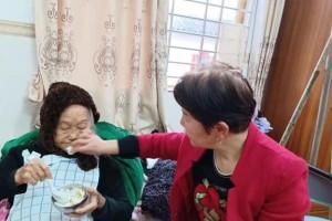 关于如何成为一个成功的大学生（关于如何成为一个成功的大学生）