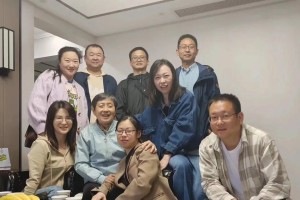 启蒙老师，我永远不会忘记你（他的教诲、他的鼓励、他的关爱）