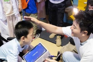 集体温暖，共同前行（一群人的故事）