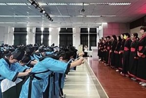 充满梦想的追逐（一个人的无畏坚持）