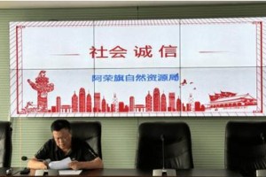 一个小小的谎言，牵出一段感人至深的故事（一个小小的谎言，牵出一段感人至深的故事）
