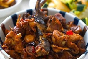 美味团圆，暖心家宴（亲情的味道，一桌佳肴）
