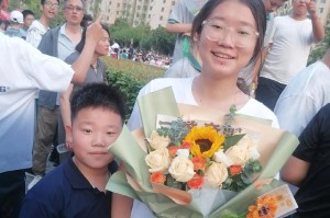 奋斗无悔——一个韧性十足的人生故事（坚定的信念和不放弃的决心，让他走出阴霾）